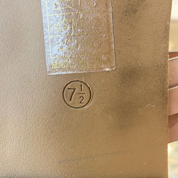 Super cute and comfy! Tan/beige sandal size 7.5 unbranded - Picture 5 of 6